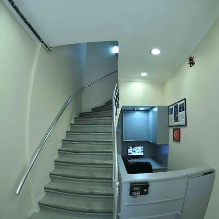 Hostel Beyazit & *